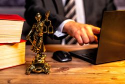 Greșeala care te poate lăsa fără moștenirea părinților: Cum se face corect succesiunea Greșeala care te poate lăsa fără moștenirea părinților: Cum se face corect succesiunea